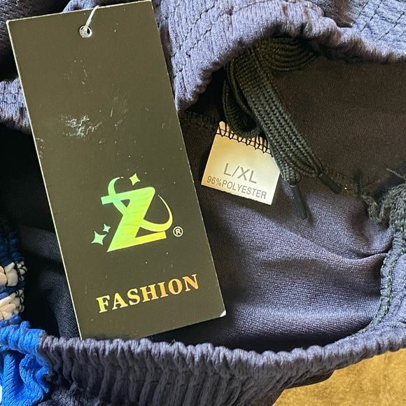 **$5 w/Bundle** Z Fashion Basketball Shorts - Picture 5 of 5